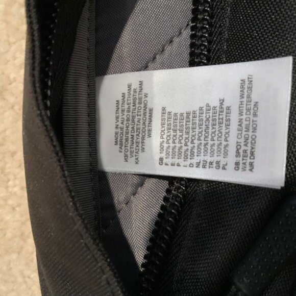 The North Face Jester Backpack New, Unused Unisex - Picture 7 of 9